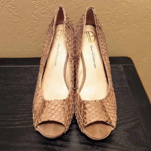 House of Harlow 1960 Pearl Peep Toe Heels - Picture 2 of 7